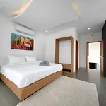 Modern & Cozy 3Br Pool Villa - Prymabianca